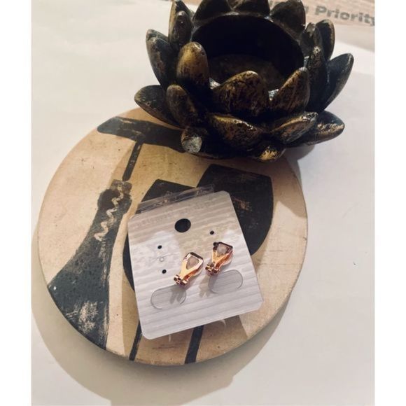 Gold sparkle EARRINGS - Picture 5 of 7